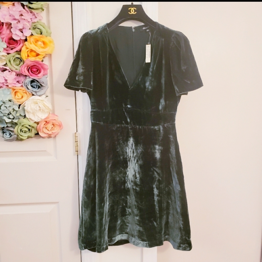 NWT MADEWELL Green Hunter Velvet V-neck Mini Dress - Picture 4 of 9